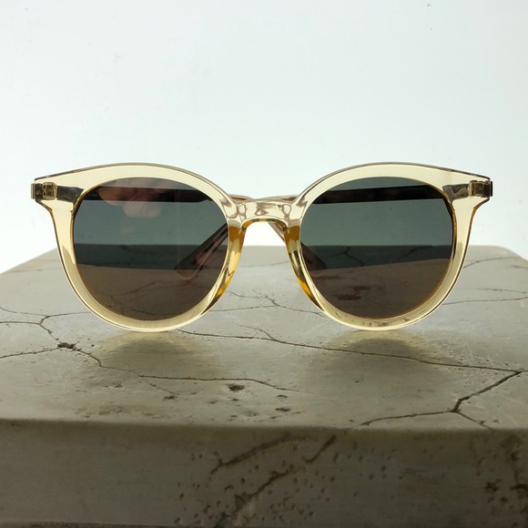 Oscar DeLa Renta Clear Yellow Frame Slim Gold Arm Blue Tint - Picture 2 of 7